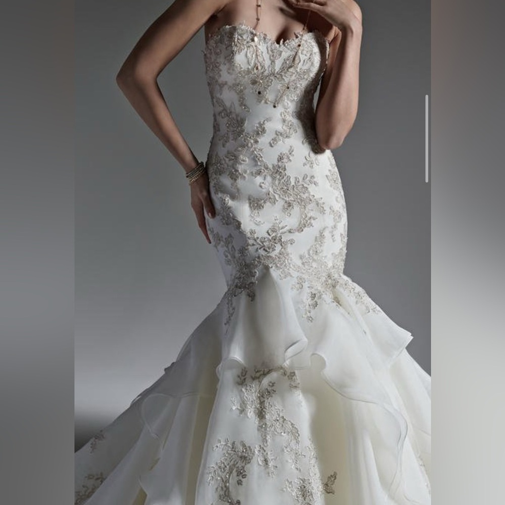 Maggie Sottero wedding gown - Picture 2 of 7